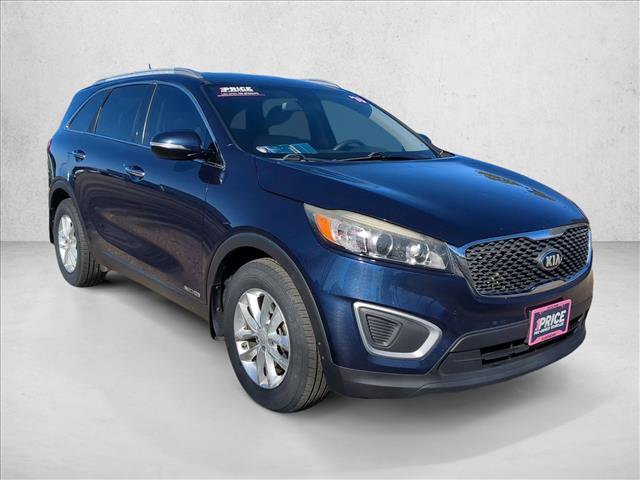Used 2018 Kia Sorento LX image 3