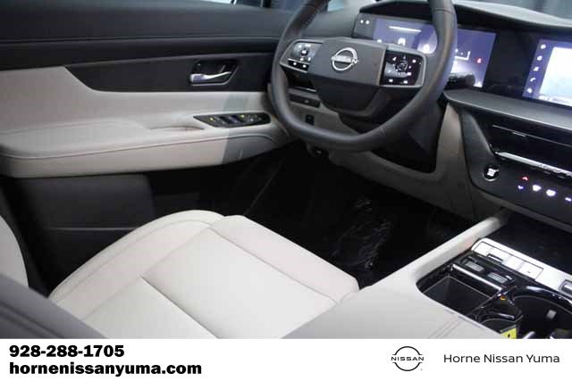 Certified 2025 Nissan Murano SV image 10