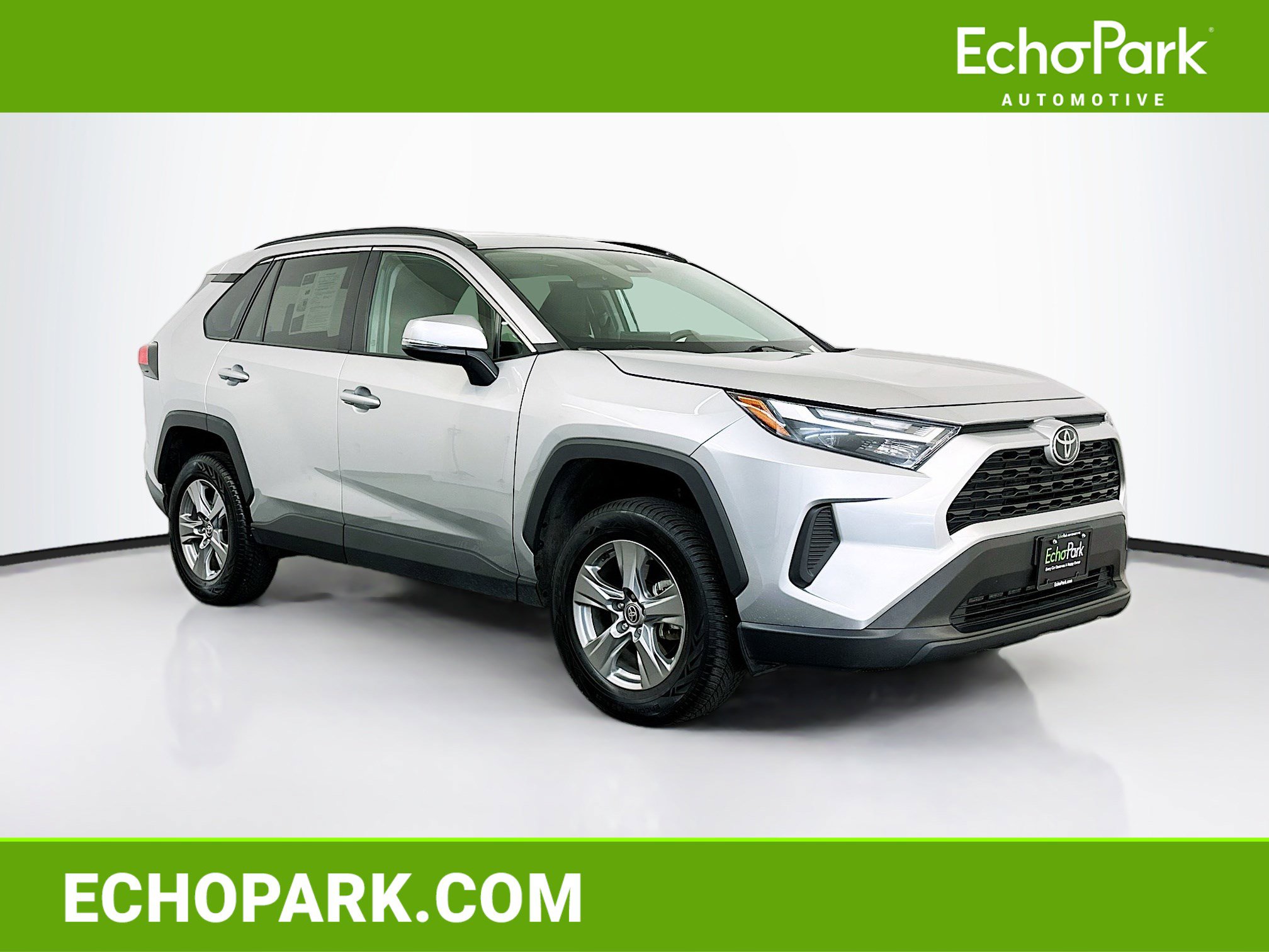 Used 2024 Toyota RAV4 XLE image 1