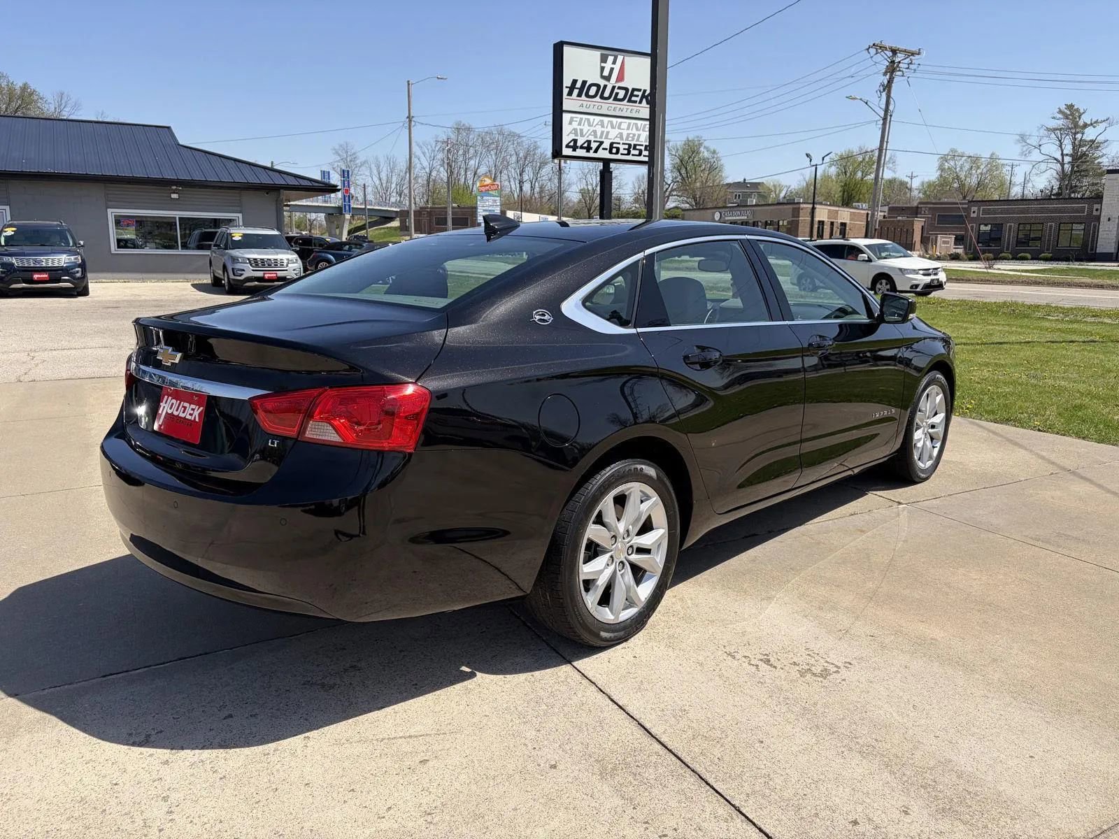 Used 2016 Chevrolet Impala LT w/ Leather Package FWD image 8