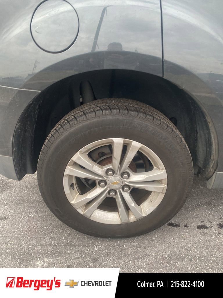 Used 2017 Chevrolet Equinox LS image 14