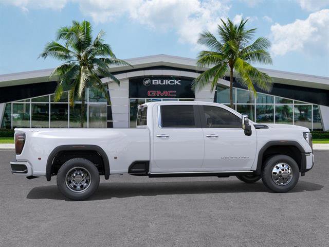 New 2026 GMC Sierra 3500 Denali Ultimate w/ LPO, Black Badging Package image 6