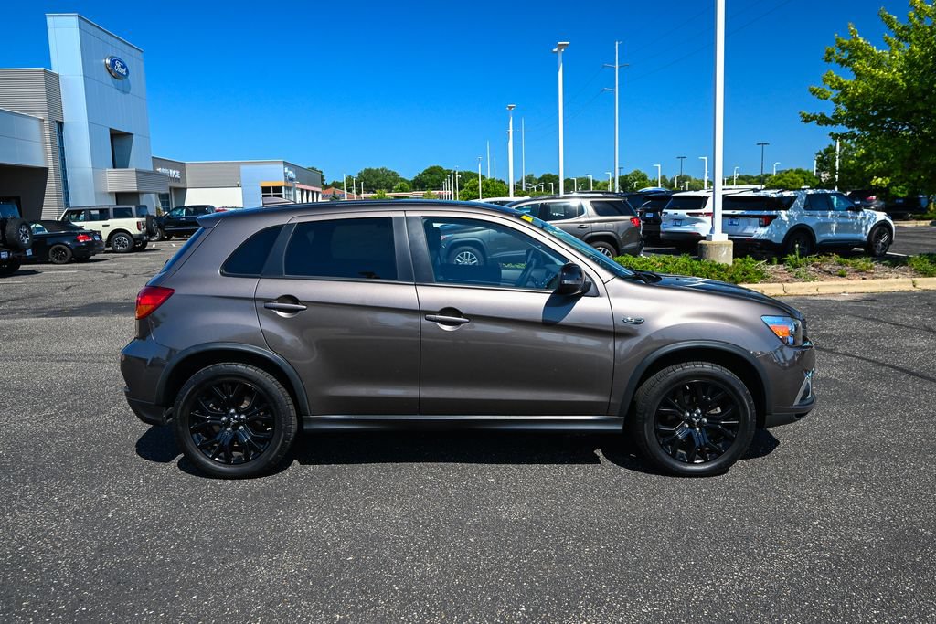 Used 2018 Mitsubishi Outlander Sport LE FWD image 3