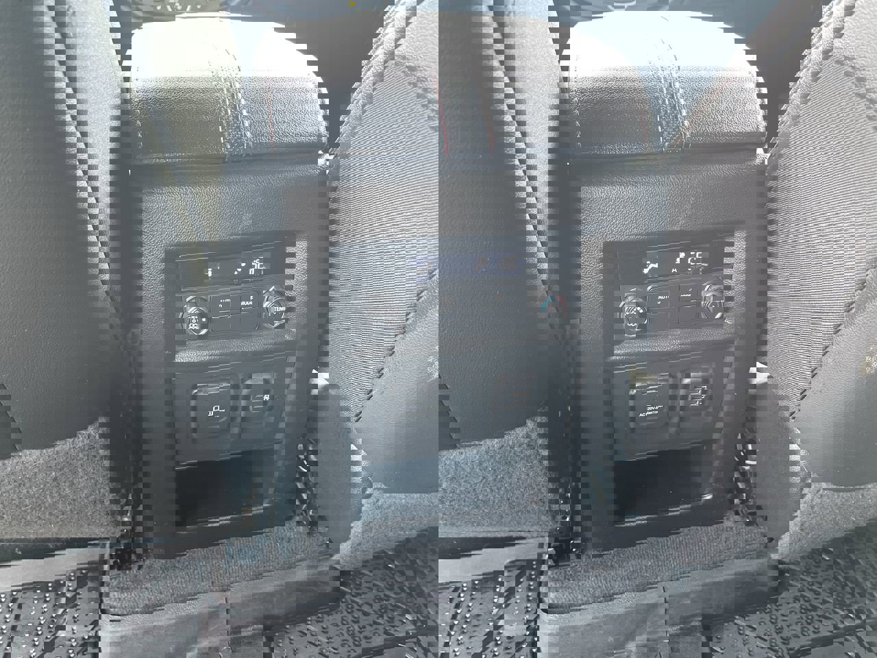 Used 2023 Chevrolet Traverse RS w/ LPO, Floor Liner Package image 21