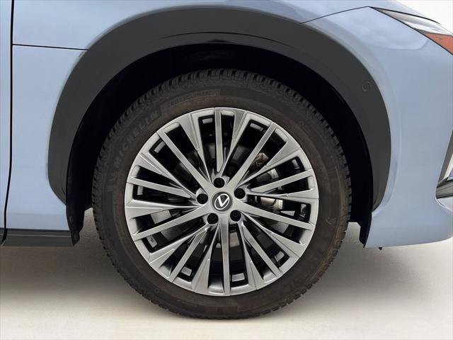 Certified 2023 Lexus RZ 450e Premium w/ Accessory Package (2T) AWD/4WD image 29