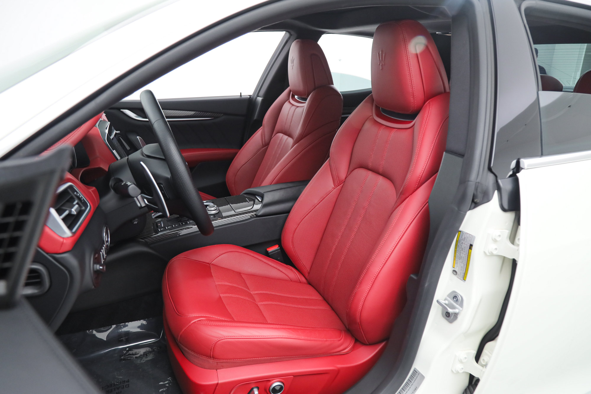 Used 2021 Maserati Ghibli S GranSport RWD image 16