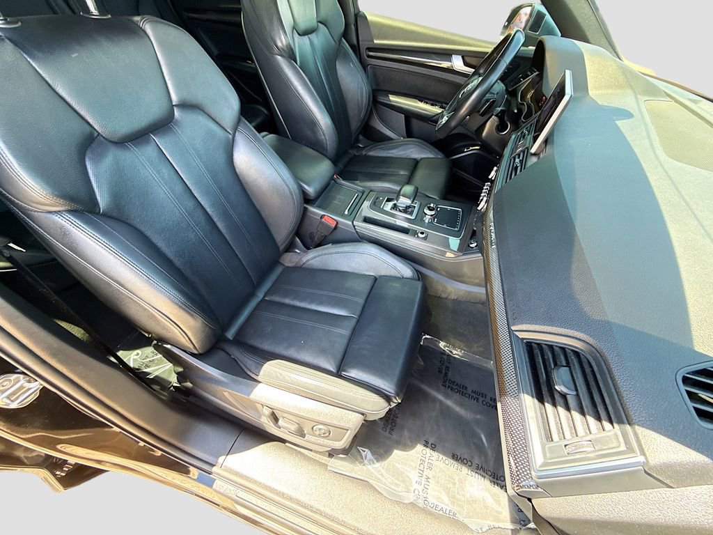 Used 2019 Audi SQ5 Premium Plus w/ Premium Plus Package AWD/4WD image 14