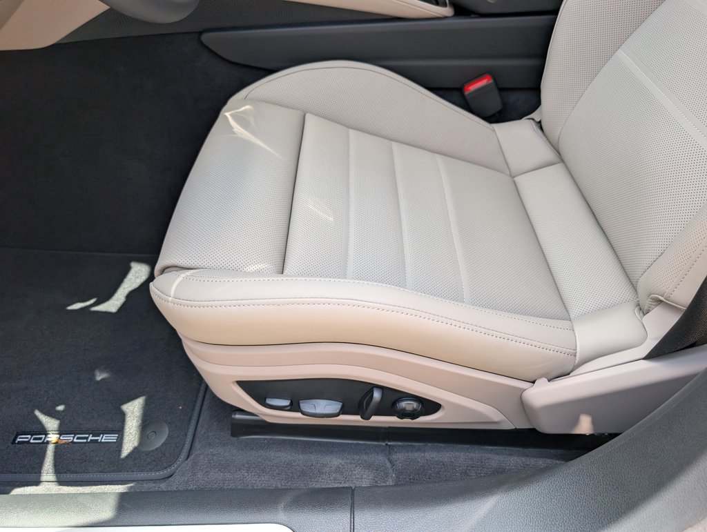 New 2026 Porsche Panamera 4 AWD/4WD image 20