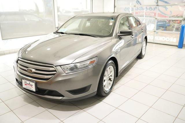 Used 2014 Ford Taurus SE FWD image 4