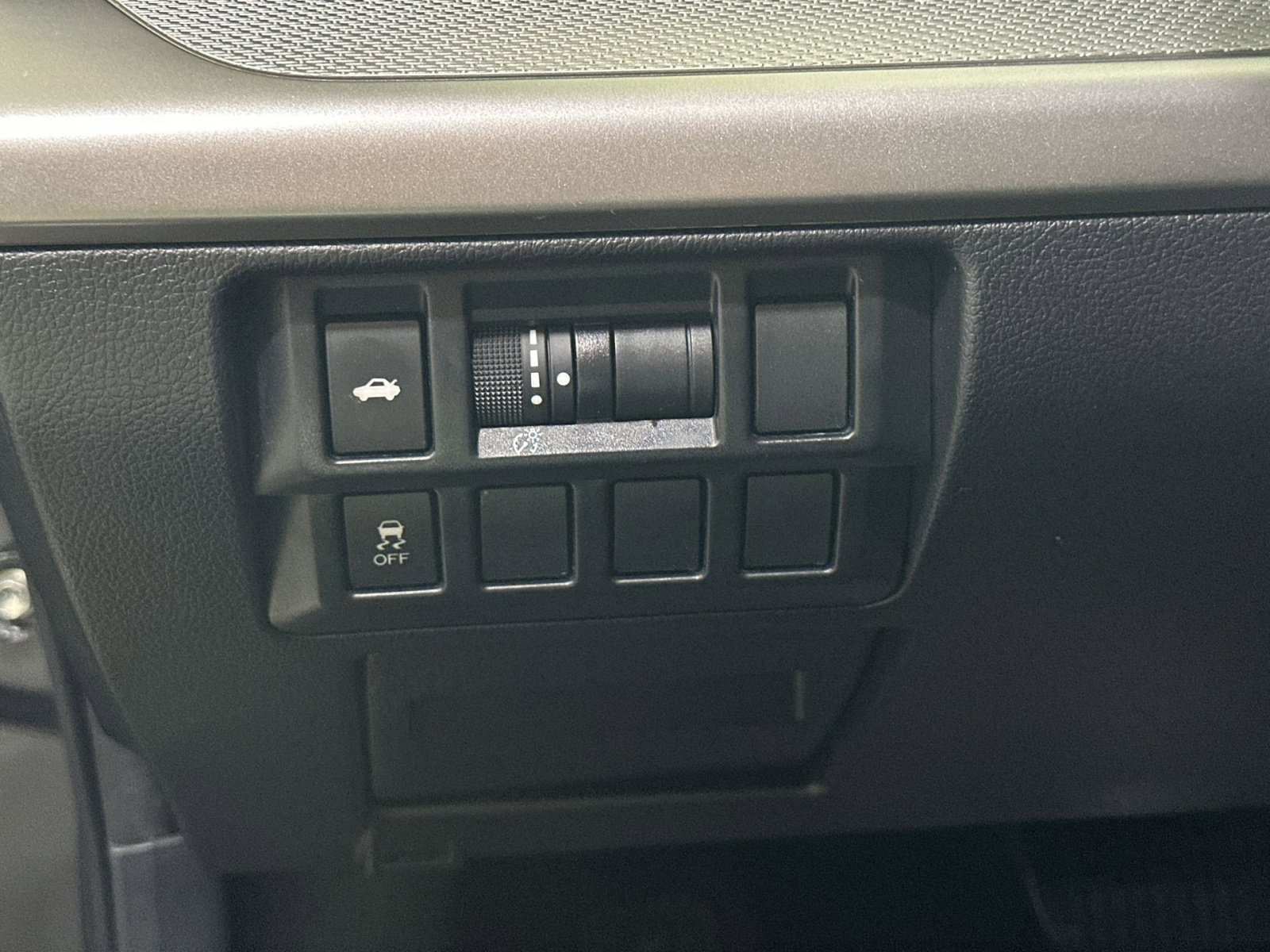 Used 2018 Subaru Legacy 2.5i w/ Alloy Wheel Package image 17