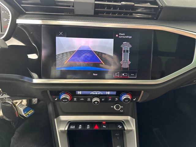 Used 2022 Audi Q3 2.0T Premium image 22