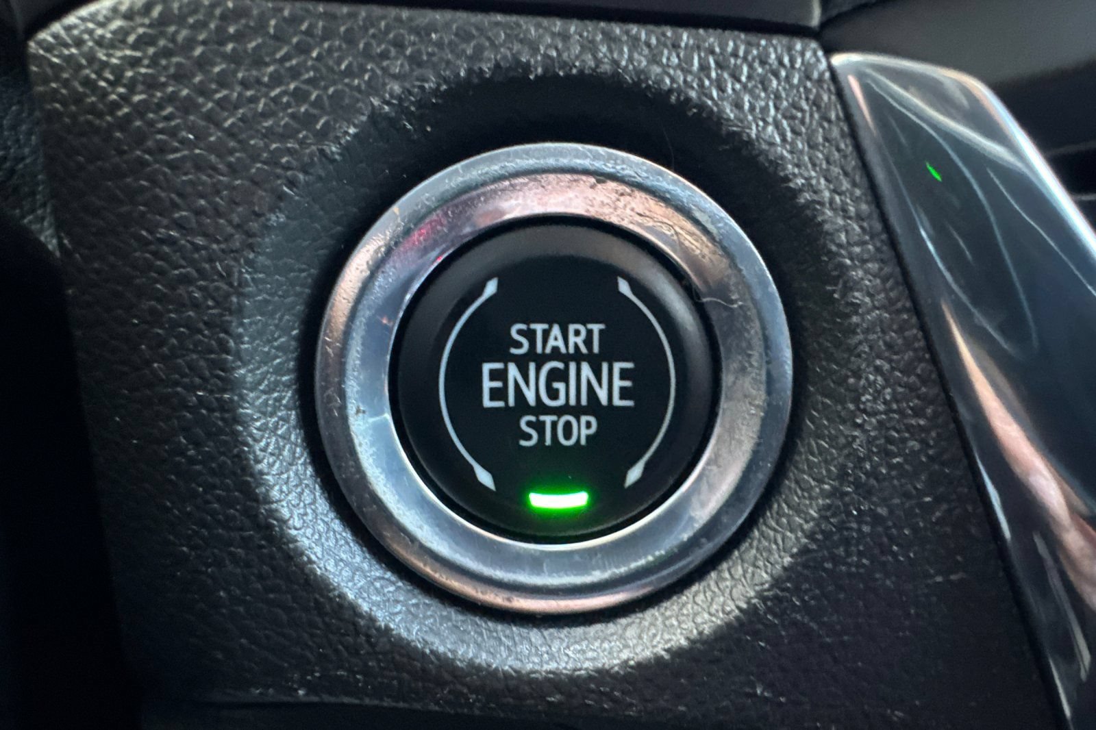 Used 2024 Buick Encore GX Sport Touring AWD/4WD image 23