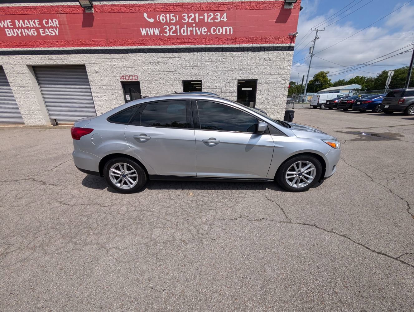Used 2018 Ford Focus SE FWD image 5