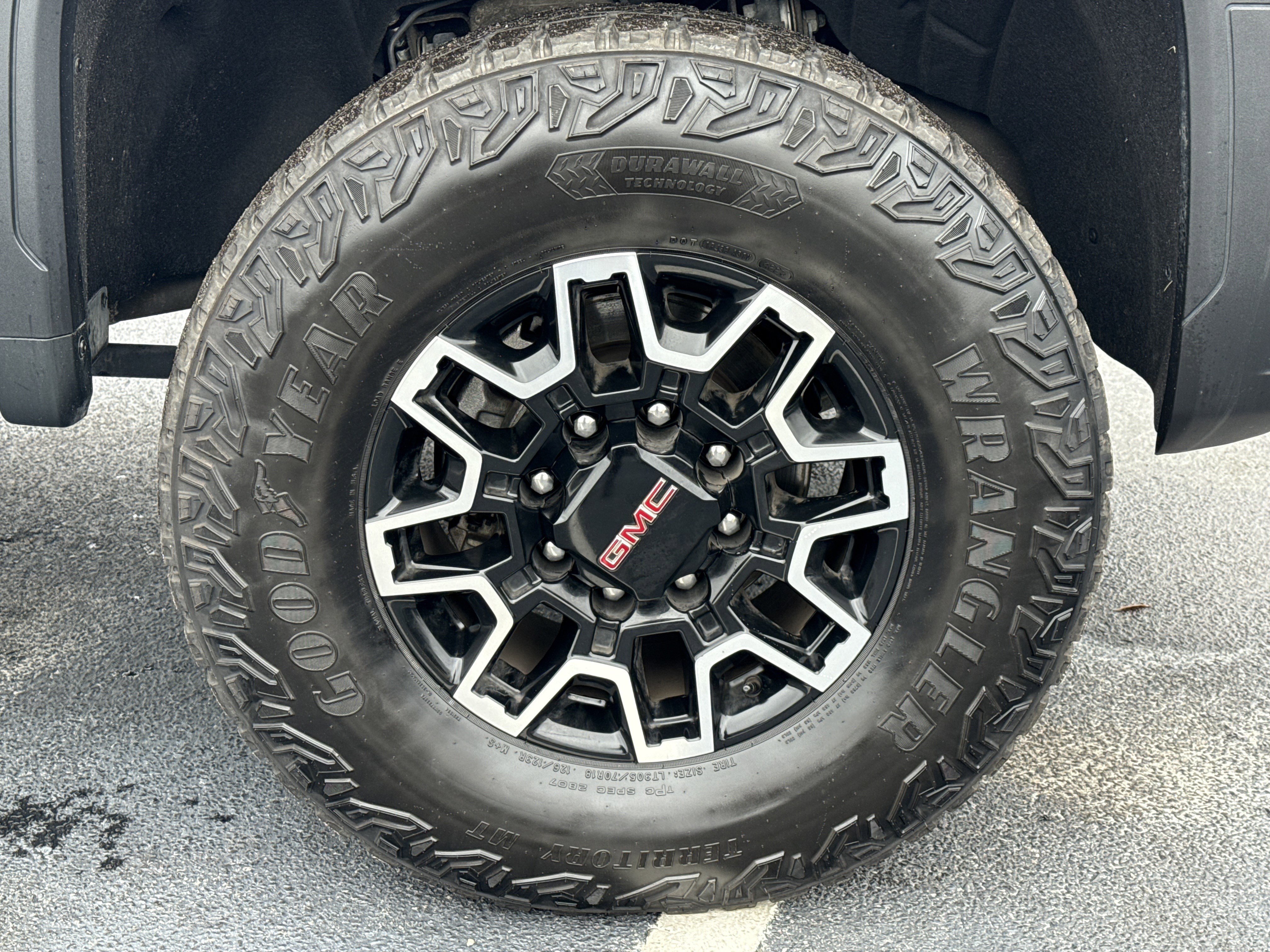 Certified 2024 GMC Sierra 2500 AT4X image 13