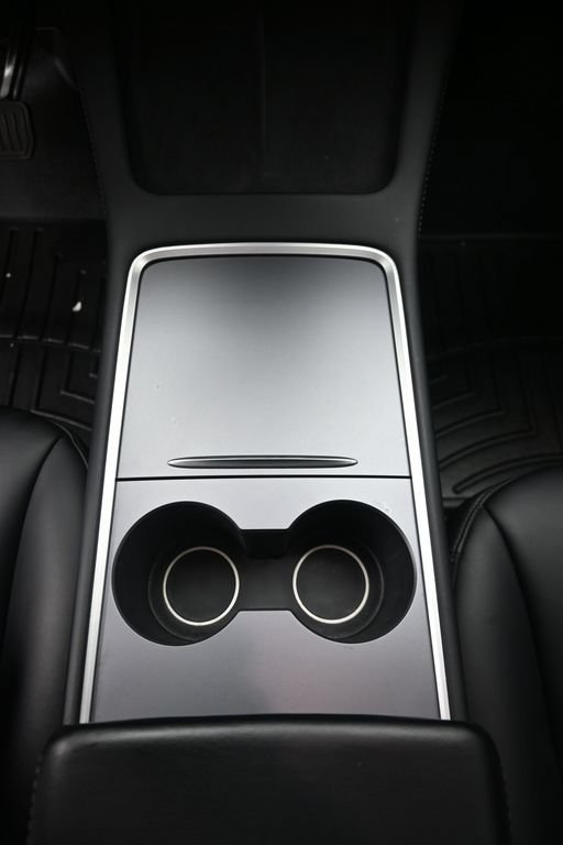 Used 2021 Tesla Model Y Long Range AWD/4WD image 19