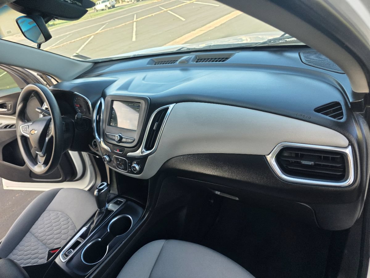 Used 2019 Chevrolet Equinox LS AWD/4WD image 34