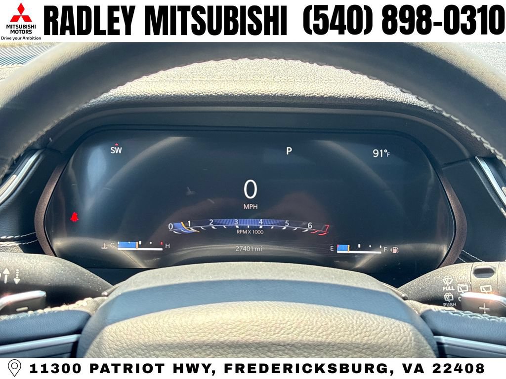 Used 2023 Jeep Grand Cherokee L Limited w/ Black Appearance Package AWD/4WD image 11