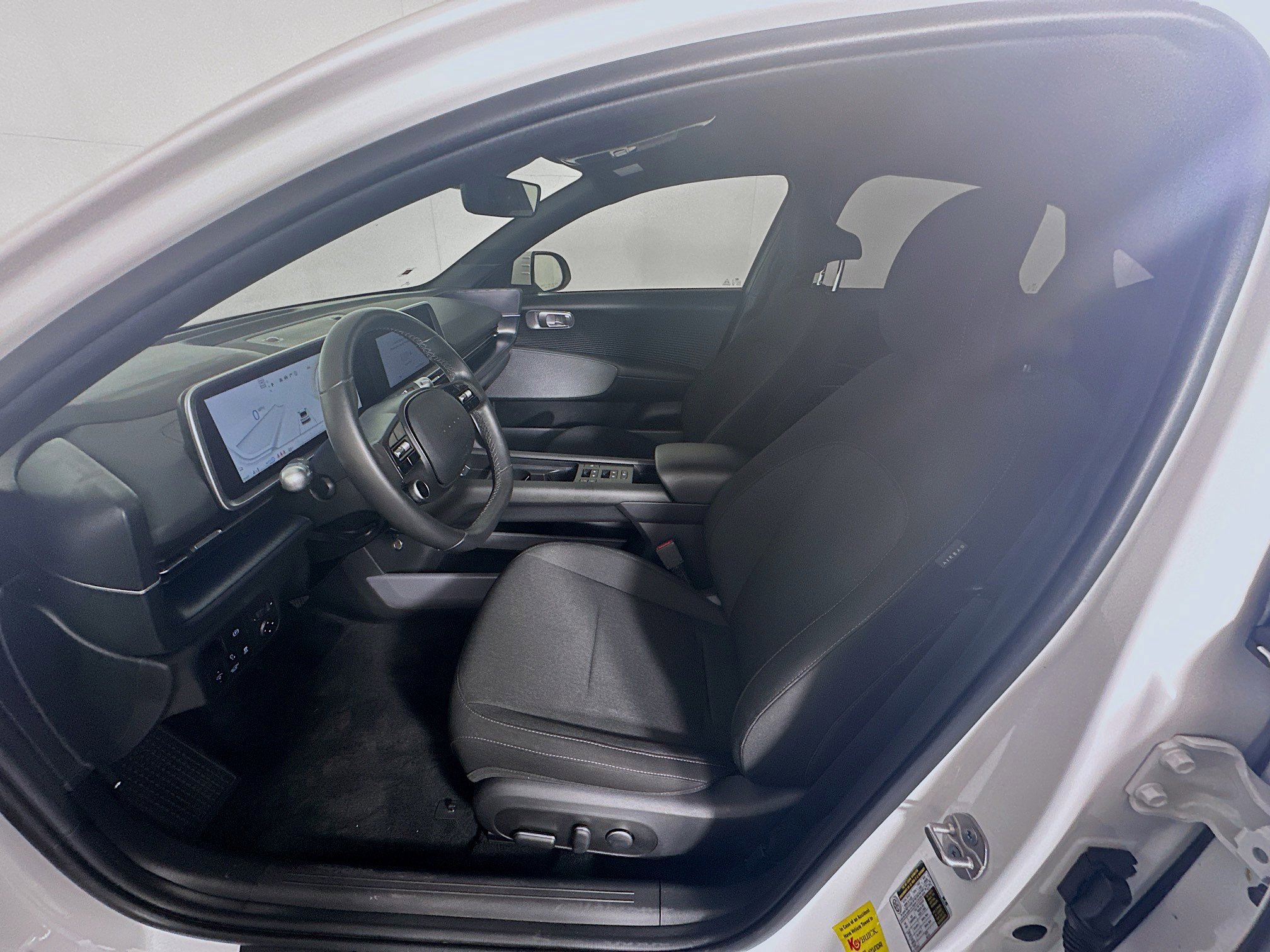 Used 2024 Hyundai Ioniq 6 SE image 13