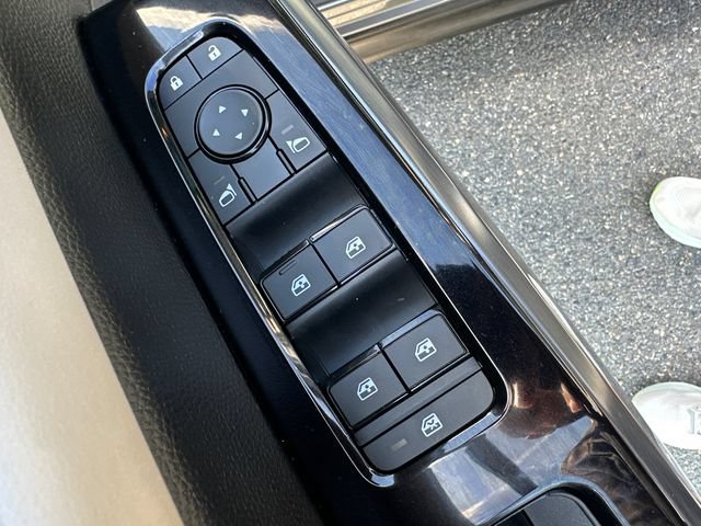 Used 2026 Nissan Pathfinder SL w/ SL Premium Package AWD/4WD image 27