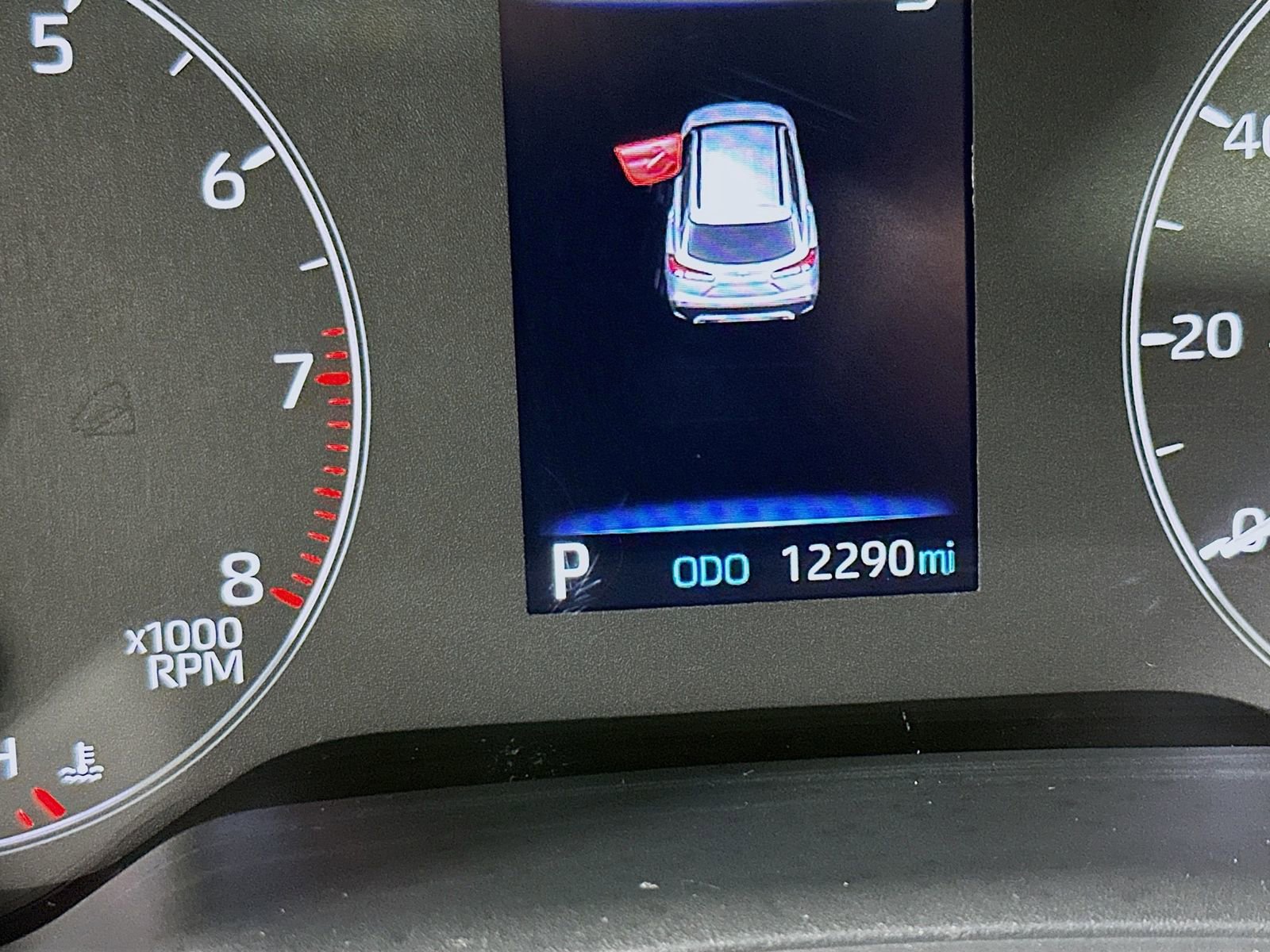 Certified 2024 Toyota Corolla Cross LE w/ Moonroof Package image 12