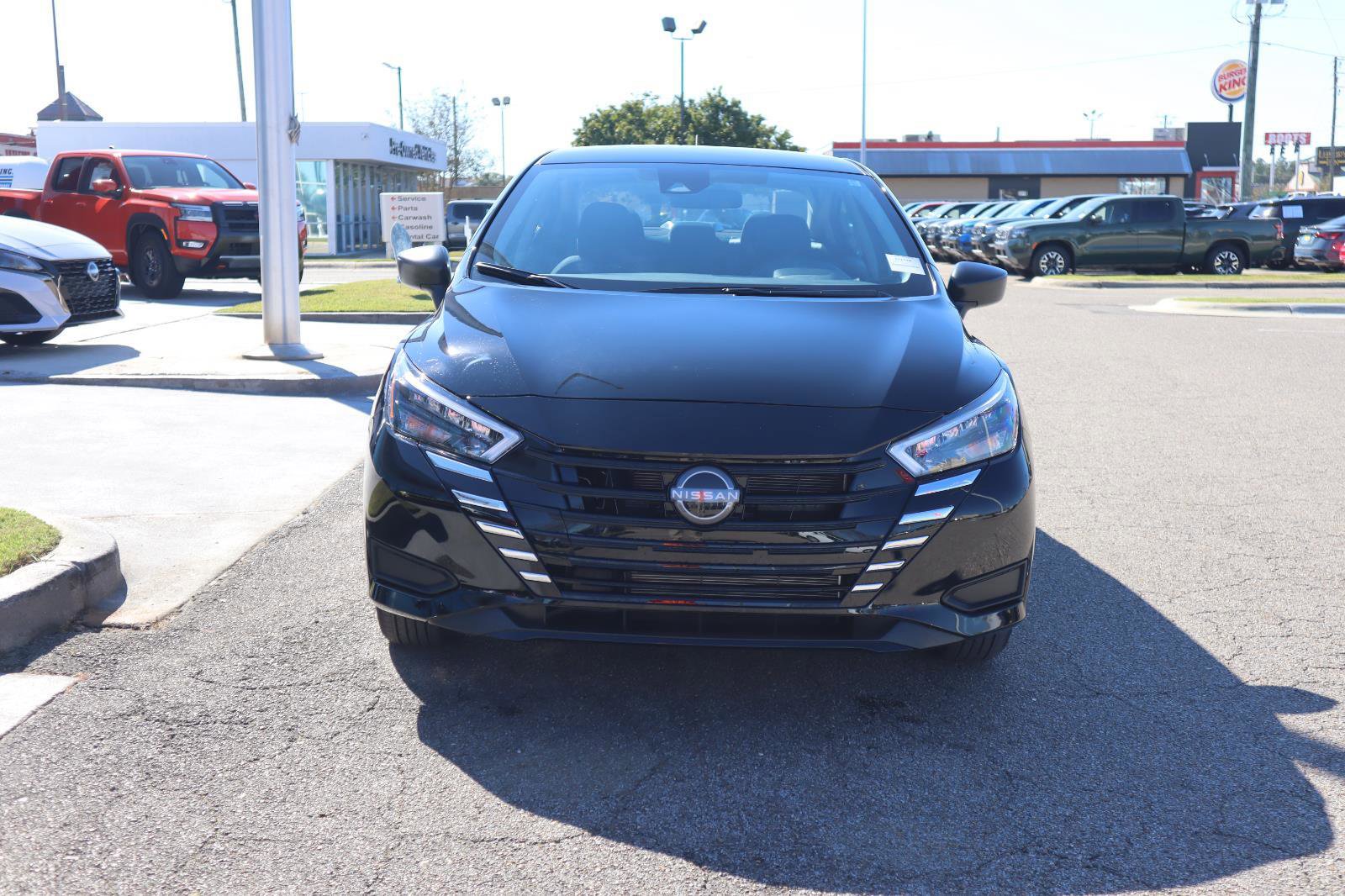 Used 2025 Nissan Versa S w/ Trunk Package image 10