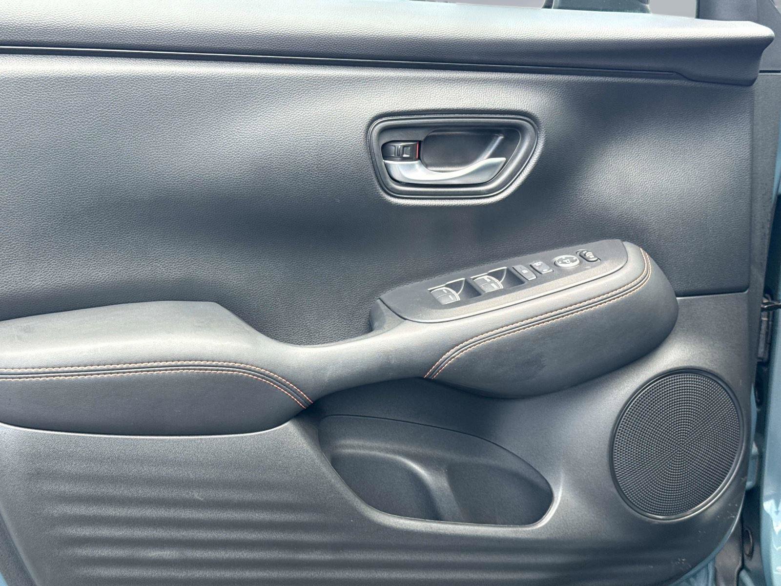 Certified 2025 Honda HR-V Sport image 16