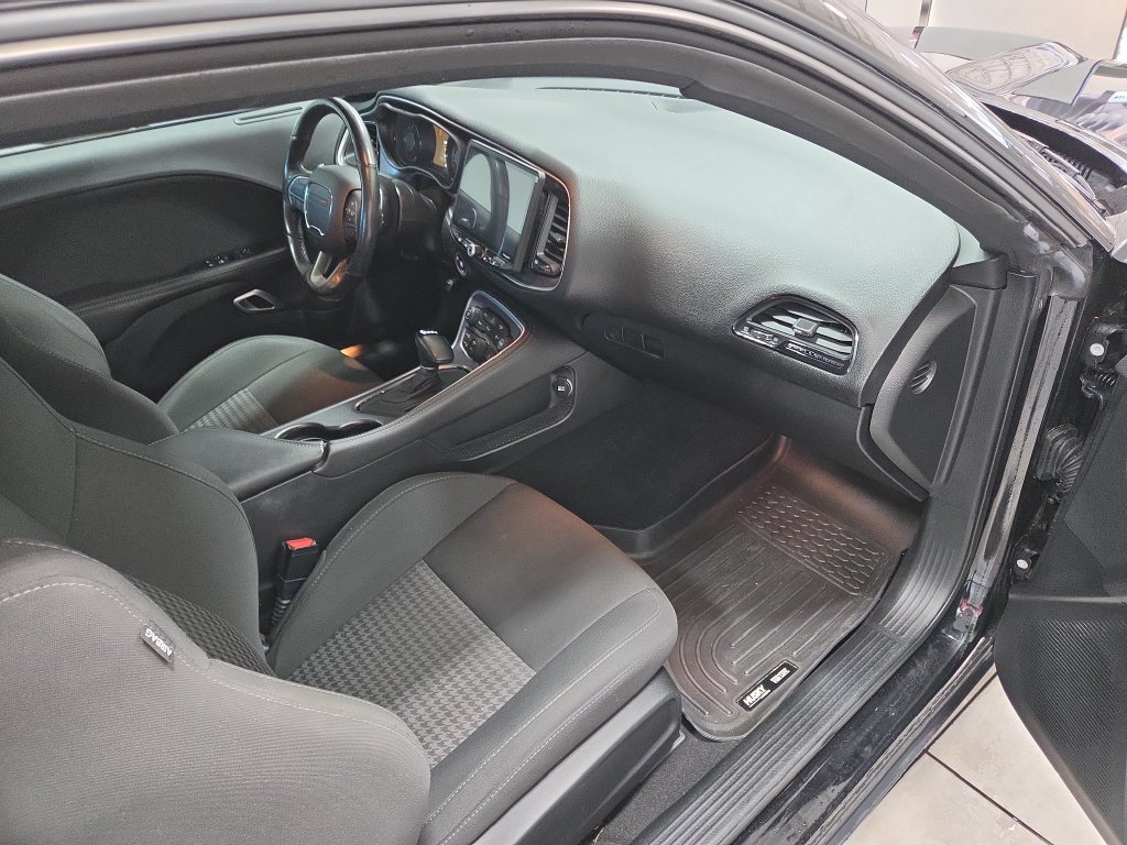 Used 2019 Dodge Challenger GT w/ Blacktop Package AWD/4WD image 19