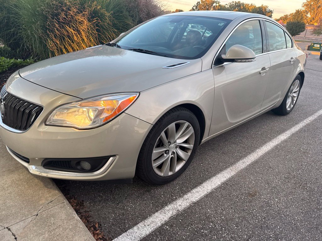 Used 2016 Buick Regal FWD image 5