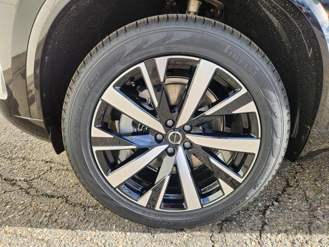 New 2026 Volvo XC90 B5 Core AWD/4WD image 19