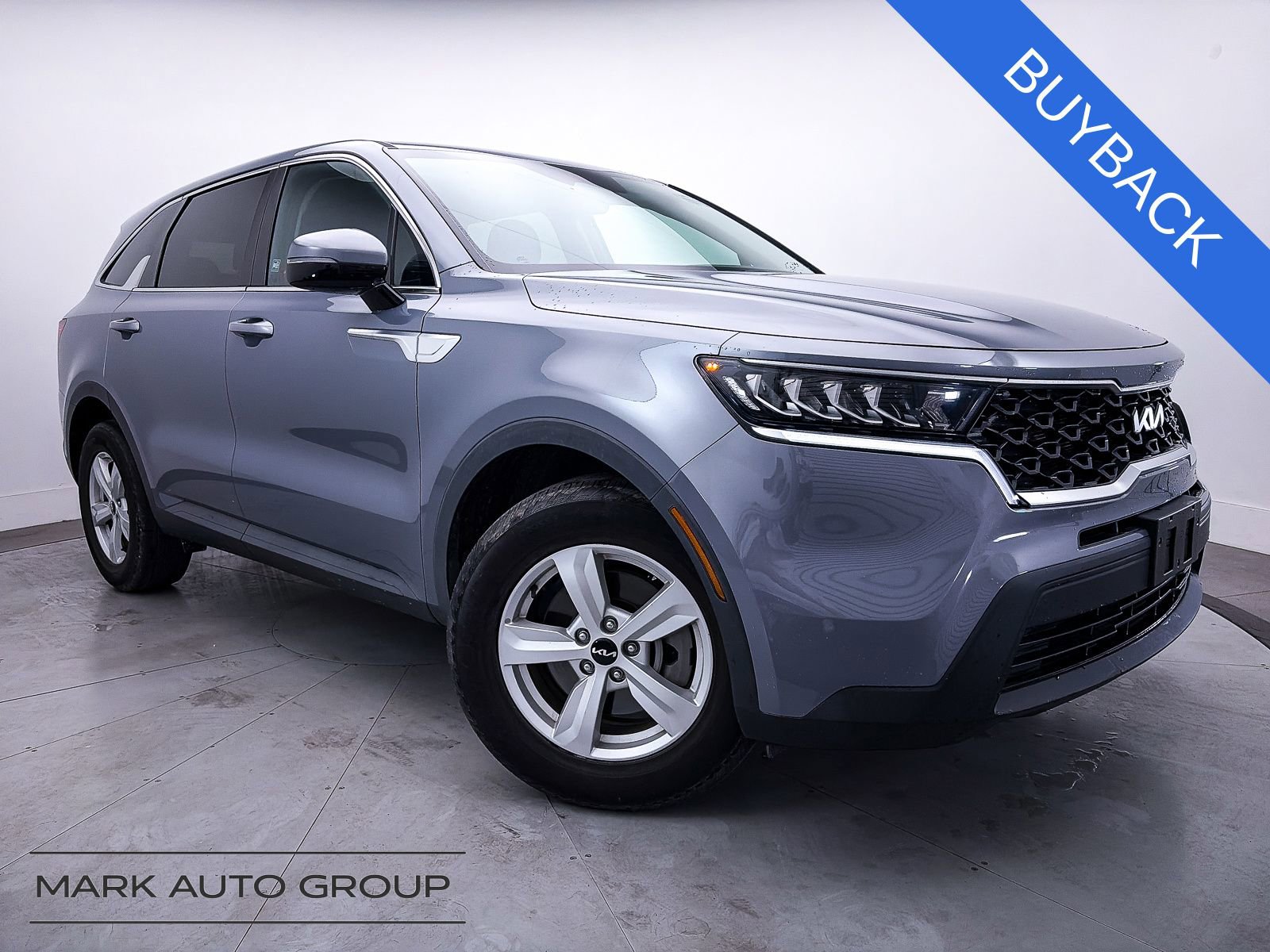 Used 2022 Kia Sorento LX