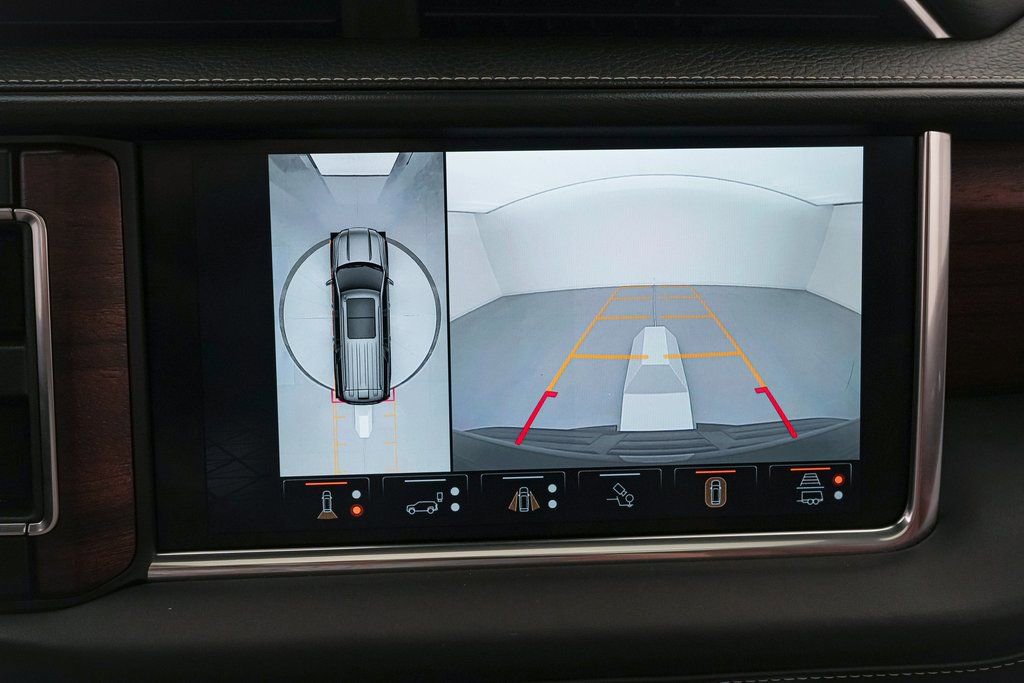 Used 2024 GMC Yukon Denali Ultimate image 17