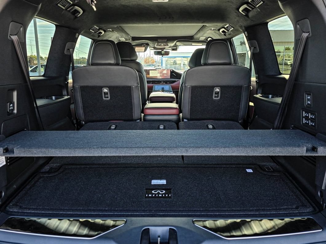 New 2026 INFINITI QX80 Autograph w/ Premium Cargo Package AWD/4WD image 39