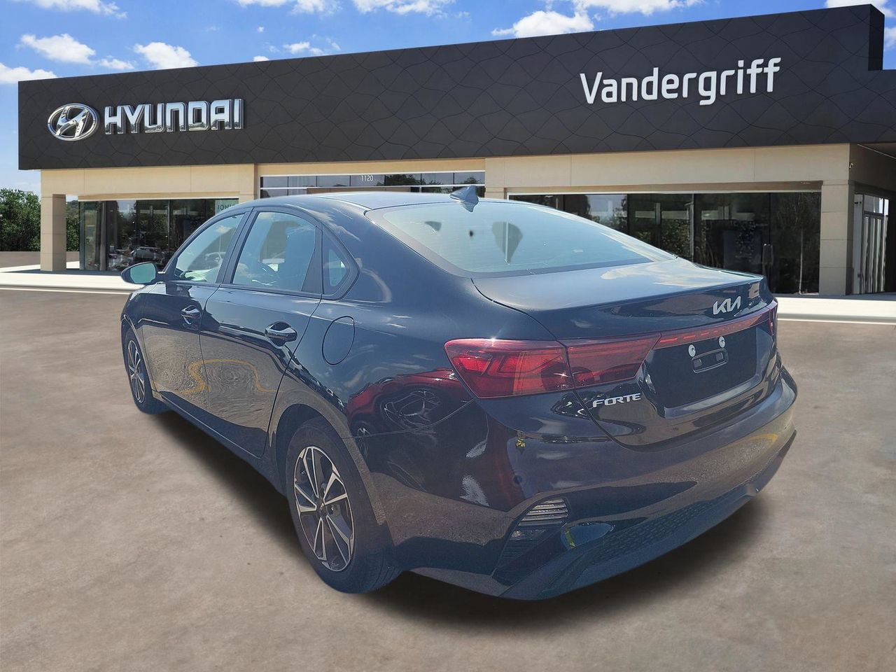 Used 2024 Kia Forte LXS FWD image 6