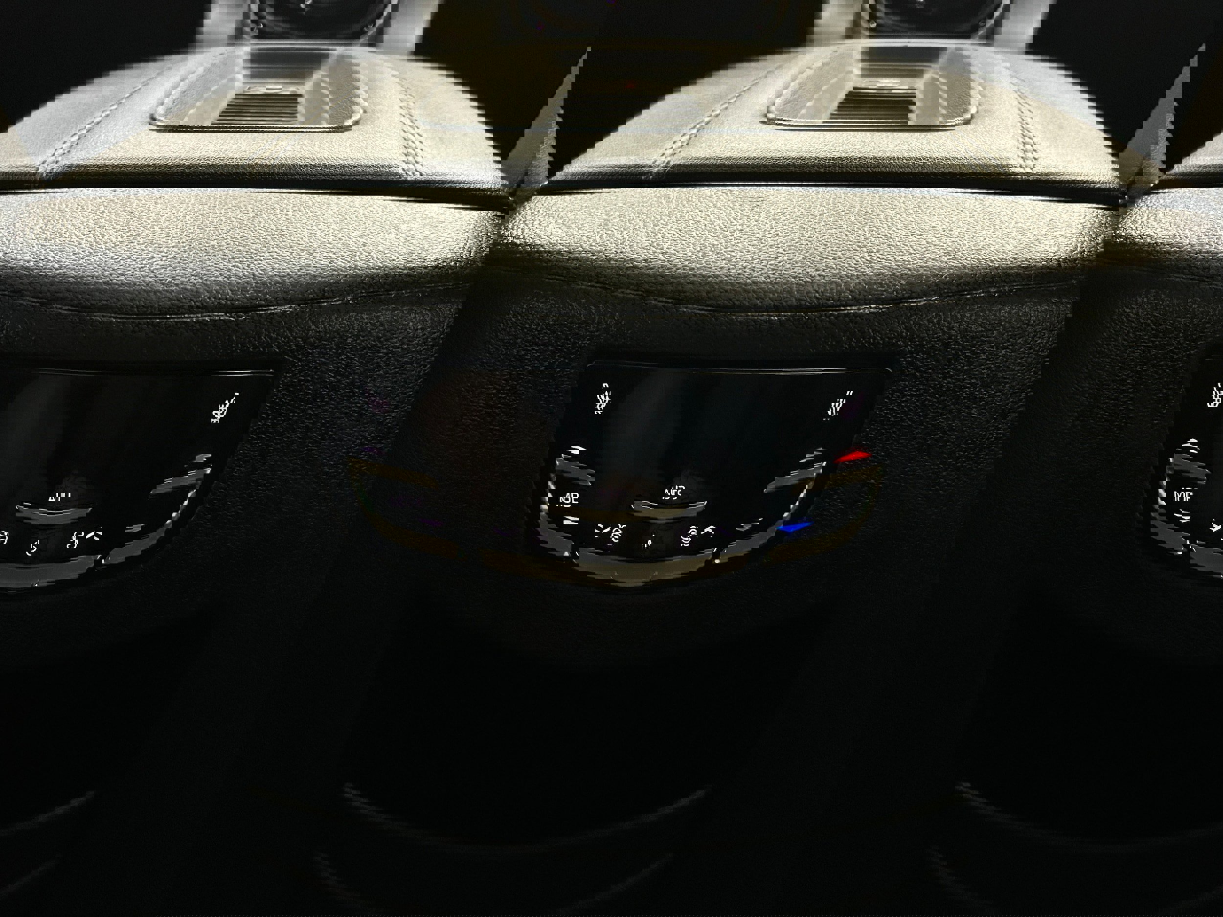 Used 2019 Cadillac Escalade Luxury AWD/4WD image 30