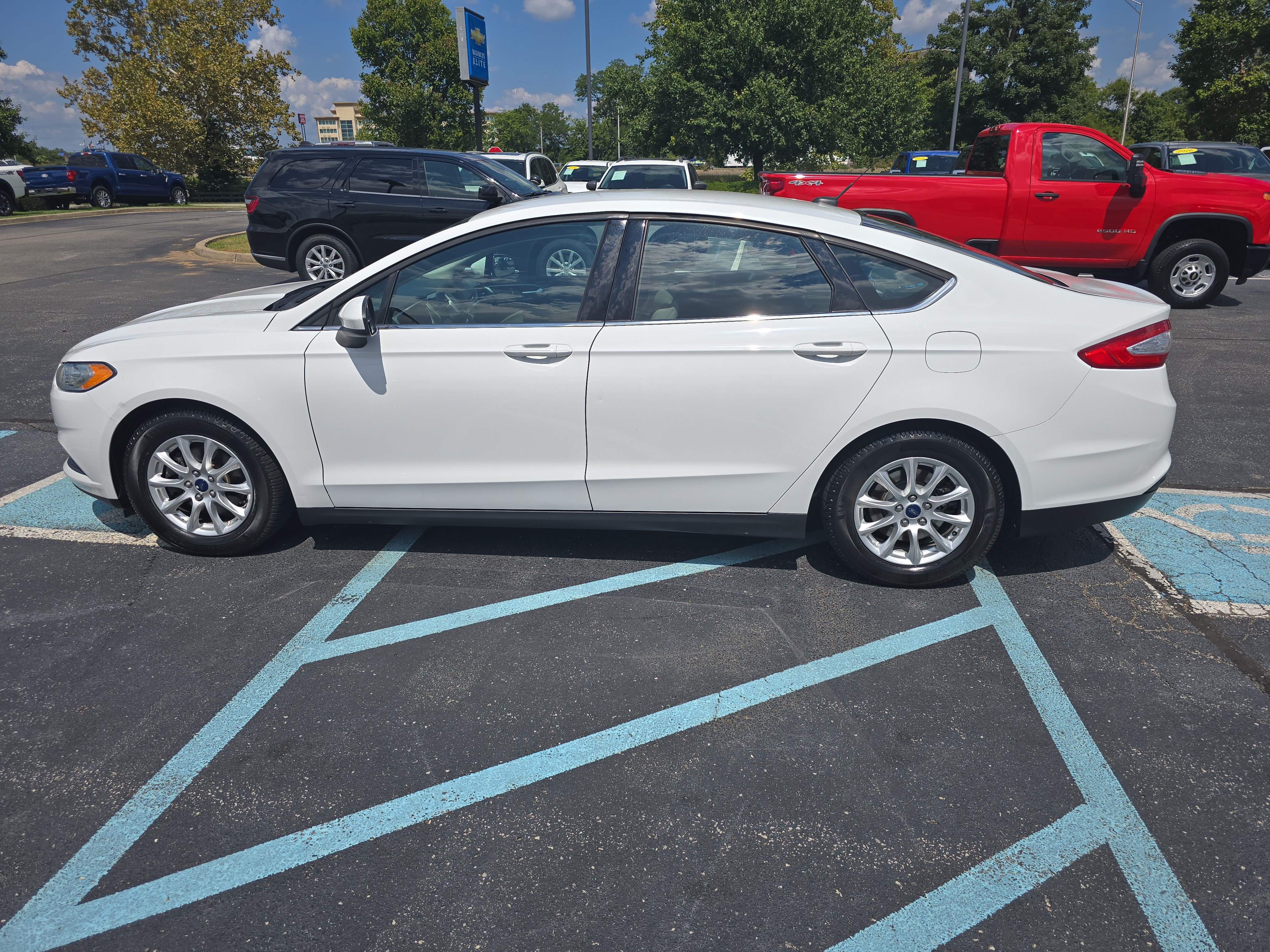 Used 2016 Ford Fusion S FWD image 8