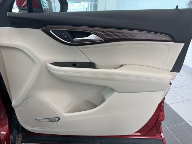 Used 2023 Buick Envision Avenir AWD/4WD image 14