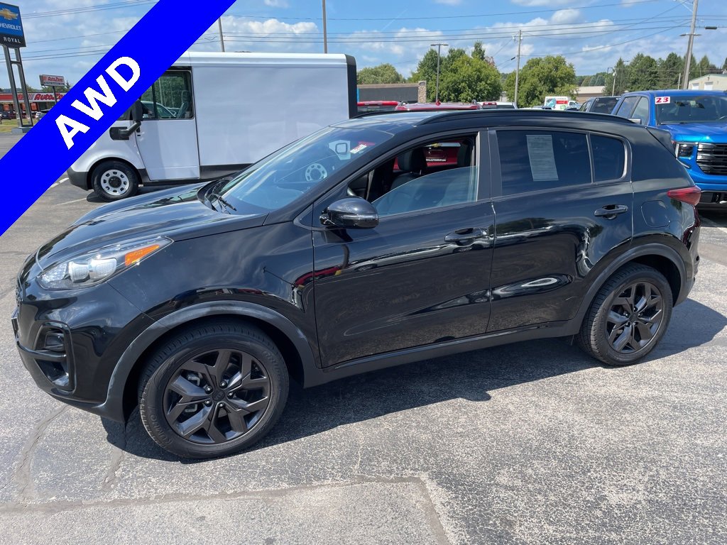 Used 2022 Kia Sportage Nightfall Edition image 8