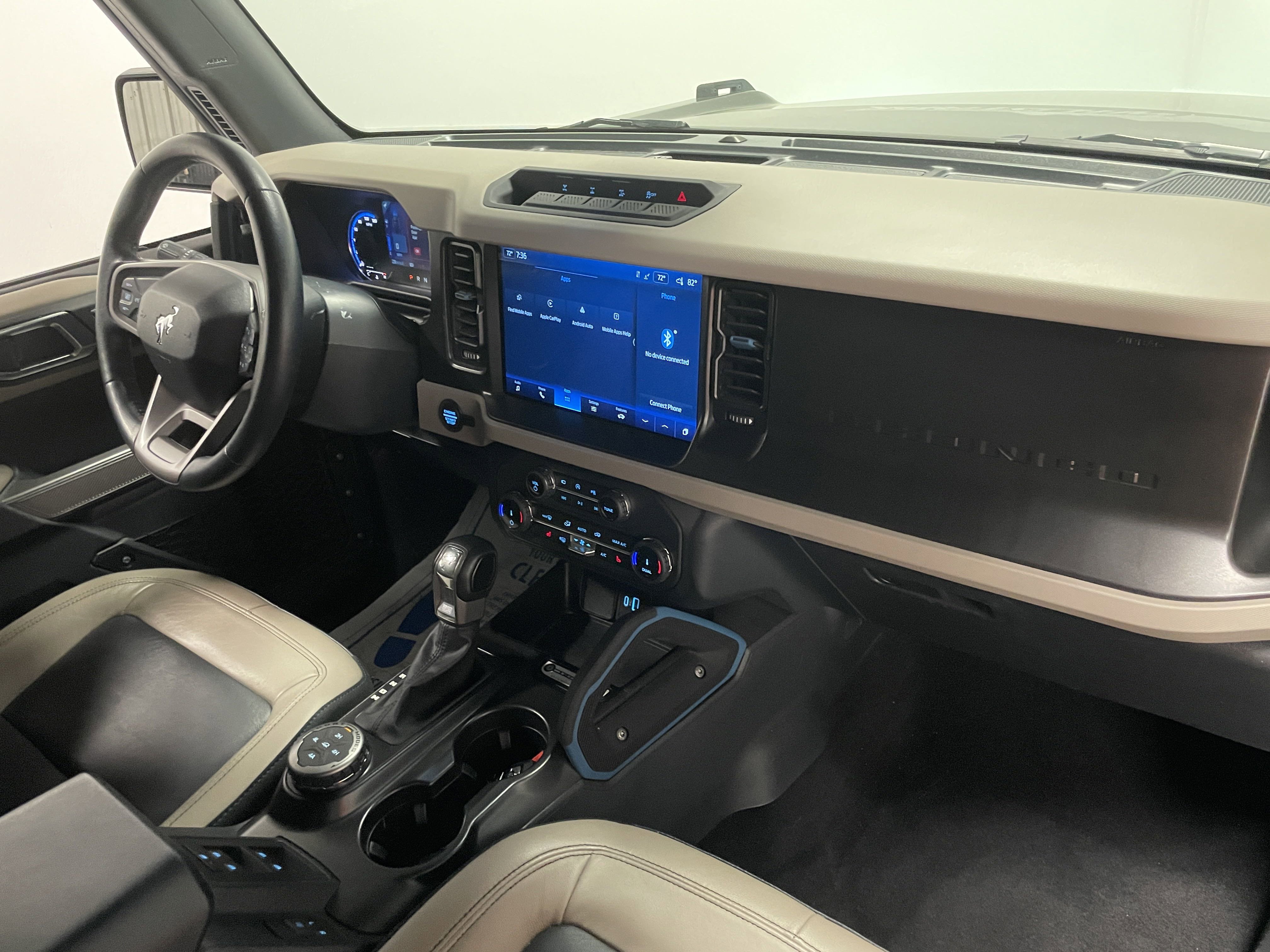 Used 2022 Ford Bronco Wildtrak image 30