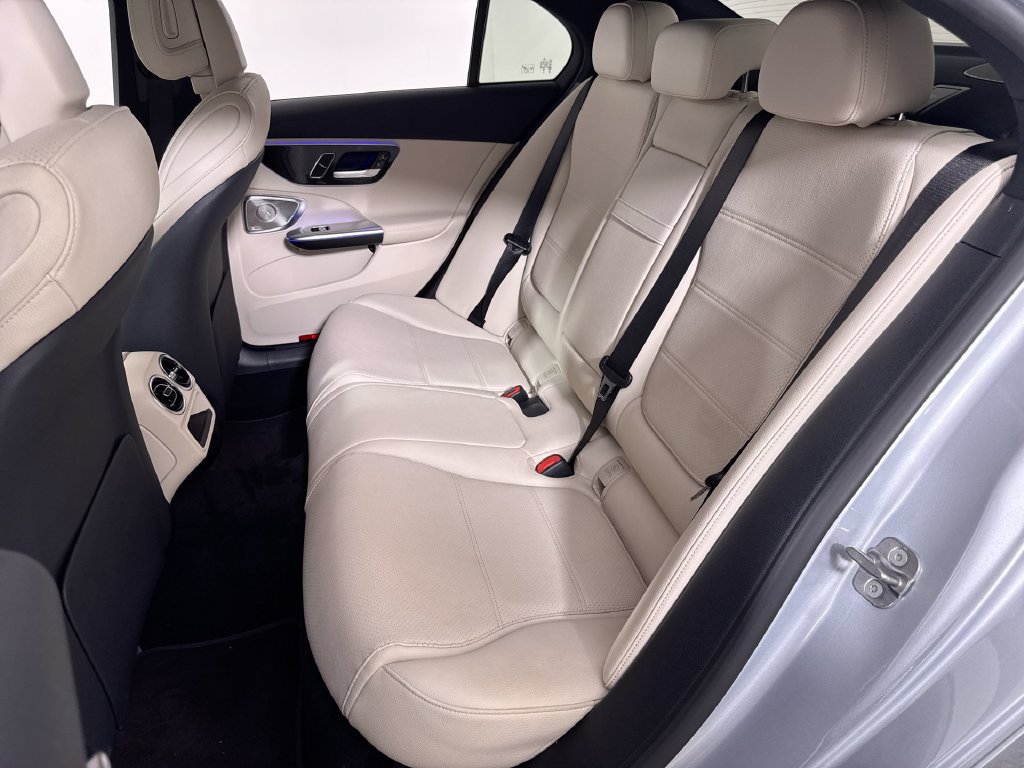 Used 2025 Mercedes-Benz C 300 Sedan image 23