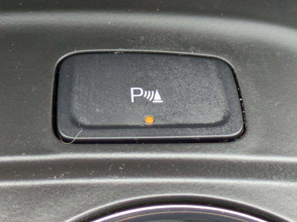 Used 2024 Chevrolet Equinox RS image 24