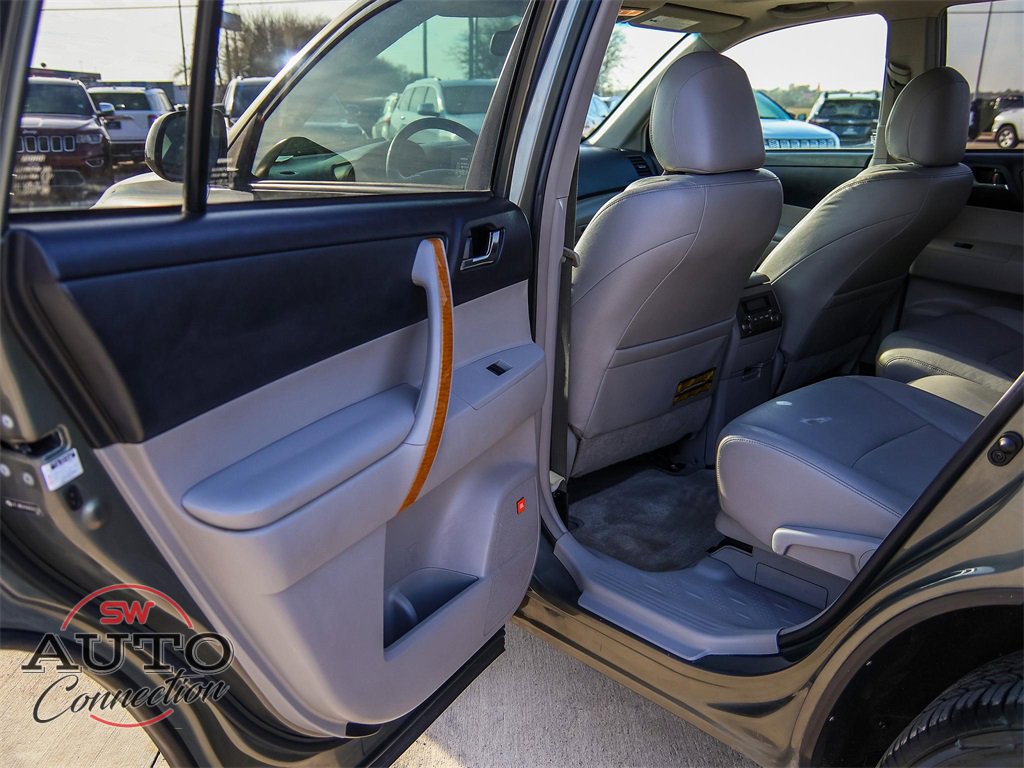 Used 2010 Toyota Highlander Limited image 28