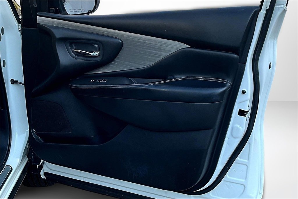 Used 2017 Nissan Murano SL image 26