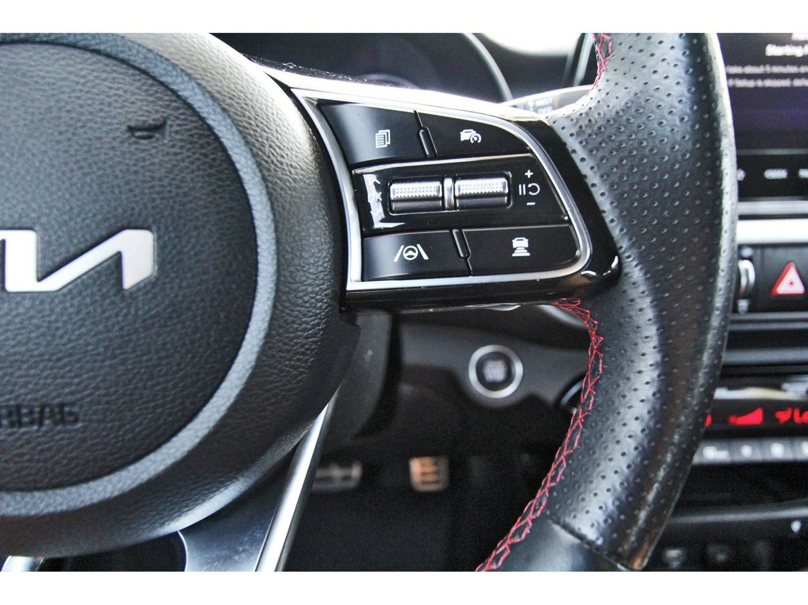 Used 2023 Kia Forte GT FWD image 16