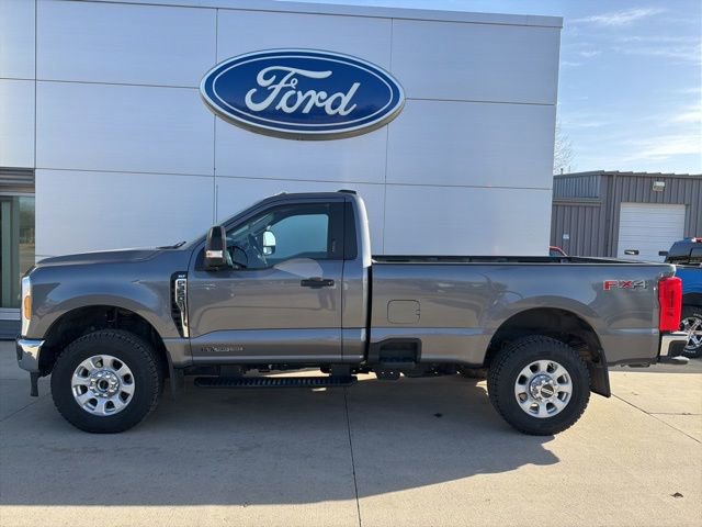Used 2024 Ford F350 XLT w/ FX4 Off-Road Package image 2