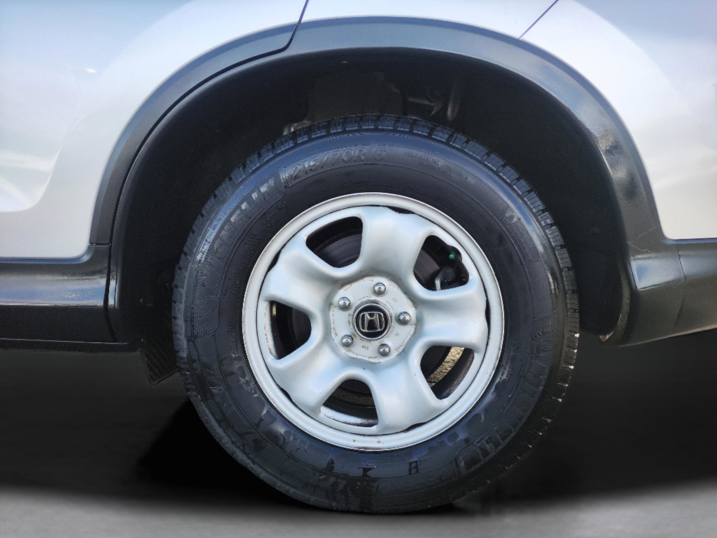 Used 2016 Honda CR-V LX image 32