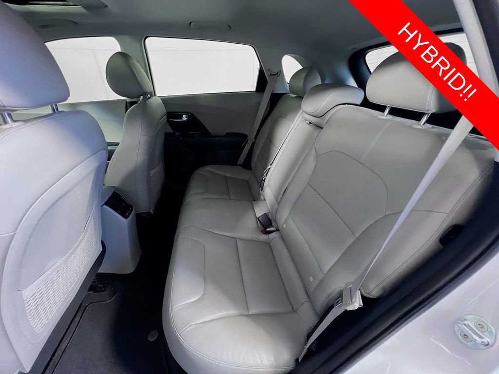 Certified 2017 Kia Niro Touring image 27