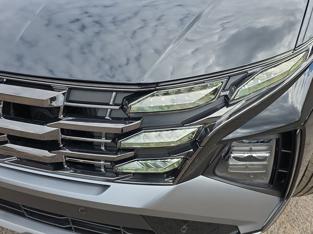 New 2025 Hyundai Tucson Limited image 43