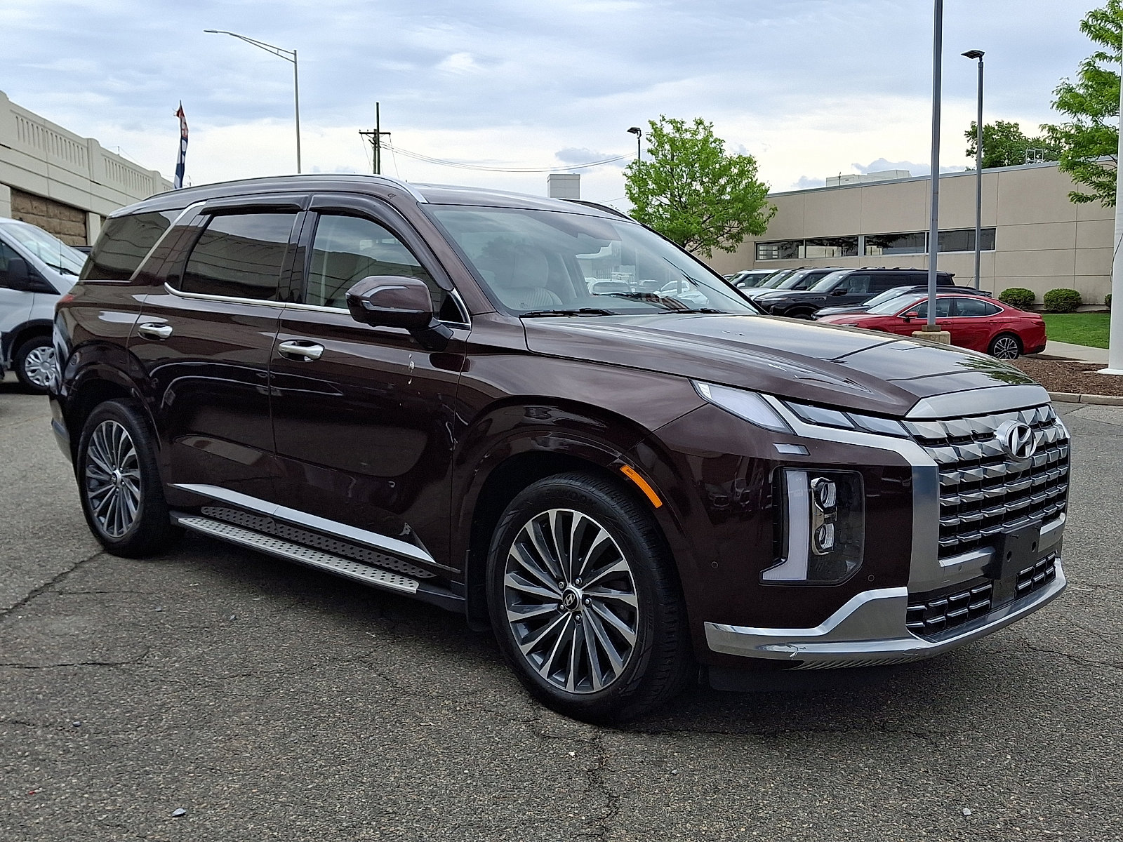 Used 2024 Hyundai Palisade Calligraphy AWD/4WD image 3