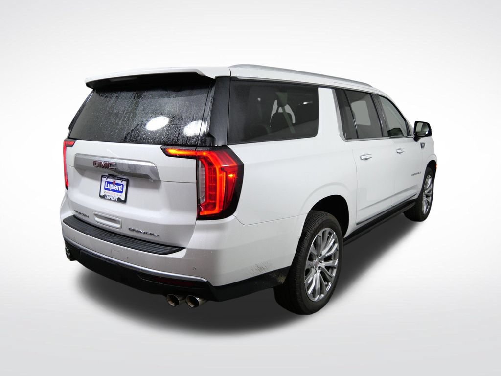Used 2022 GMC Yukon XL Denali AWD/4WD image 3