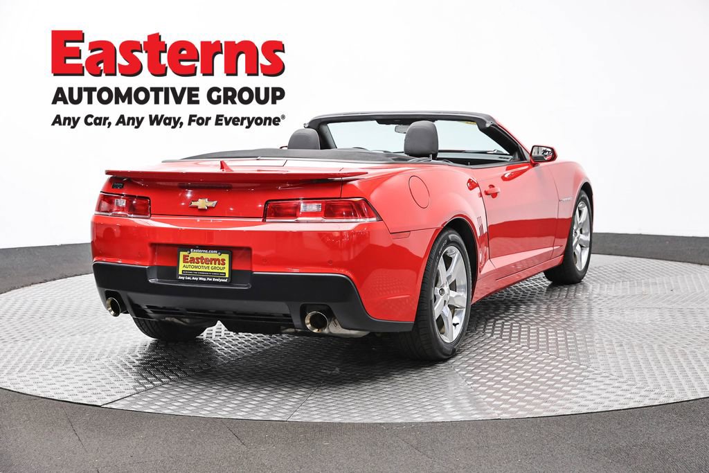 Used 2015 Chevrolet Camaro LT RWD image 5